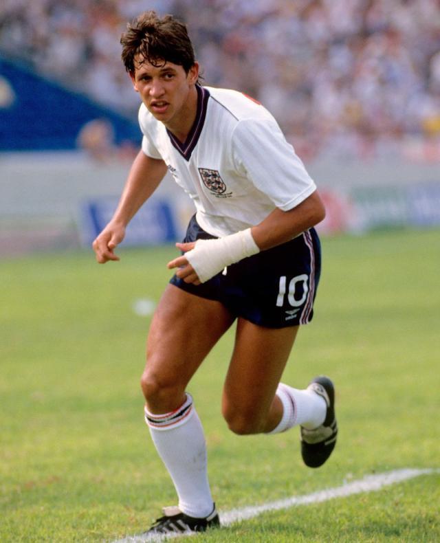 【话题】生涯零红牌！提起“球场天使”，你最先想起谁？